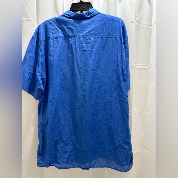 H&M Men's Regular Fit, Button Down - Picture 3 of 3